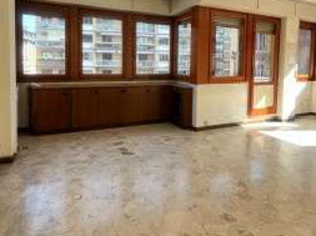 Appartamento arredato con terrazzo Buenos aires, indipendenza, p.ta venezia