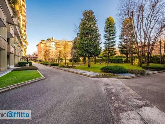 Appartamento arredato con terrazzo Baggio, forze armate, quinto romano