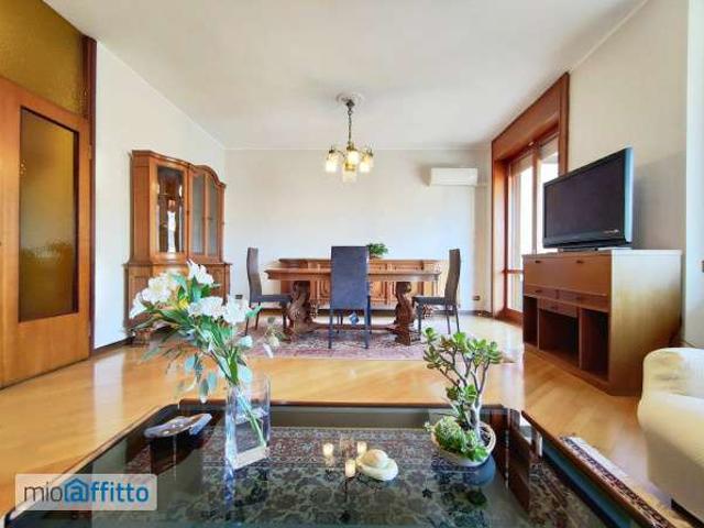 Appartamento arredato con terrazzo Barona, giambellino, lorenteggio, famagosta, inganni