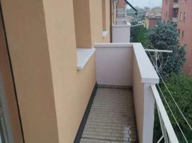 Appartamento arredato con terrazzo Bolognina
