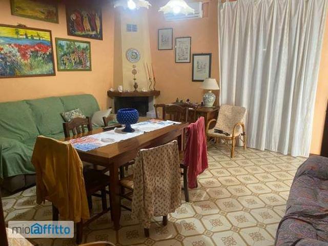 Appartamento arredato con terrazzo Calabernardo