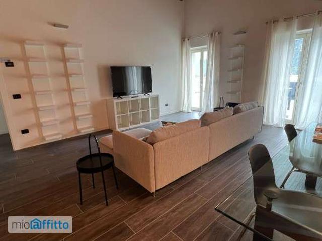 Appartamento arredato con terrazzo Canzo