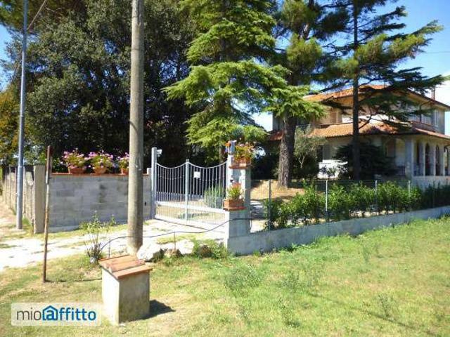 Appartamento arredato con terrazzo Cascina