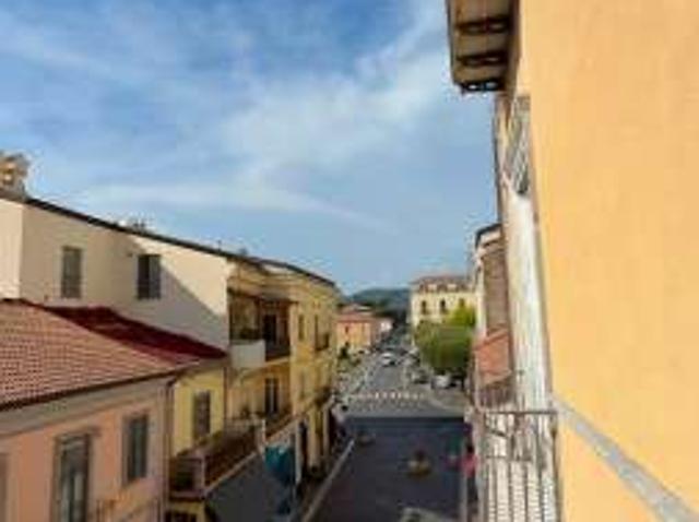 Appartamento arredato con terrazzo Caserta