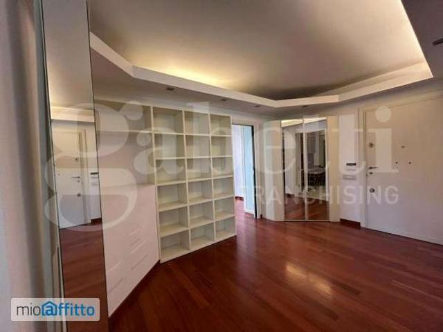 Appartamento con terrazzo Cassia, tomba di nerone, roma