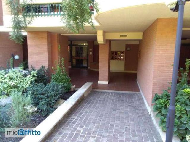 Appartamento arredato con terrazzo Cassia, tomba di nerone, roma