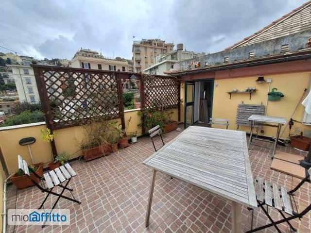 Appartamento arredato con terrazzo Castelletto