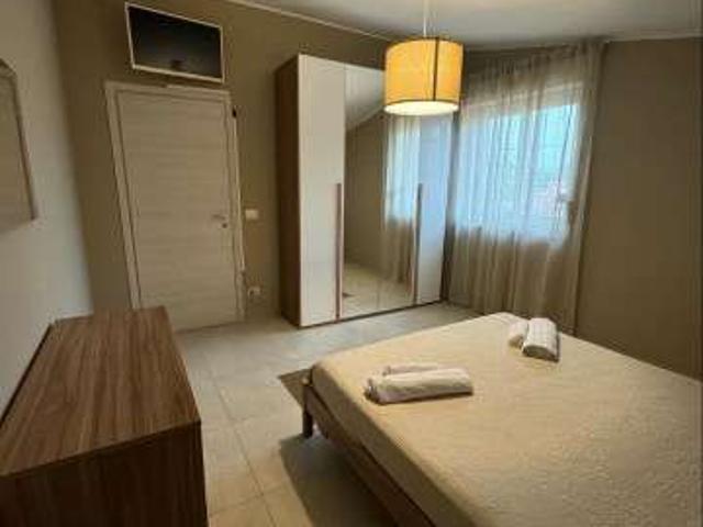 Appartamento arredato con terrazzo Catania