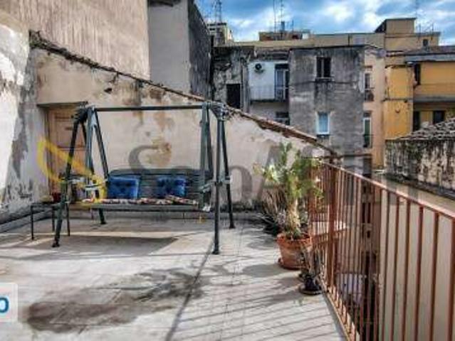 Appartamento arredato con terrazzo Catania