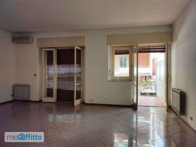 Appartamento arredato con terrazzo Catania