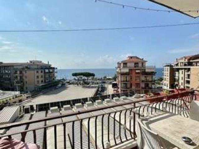 Appartamento arredato con terrazzo Catania