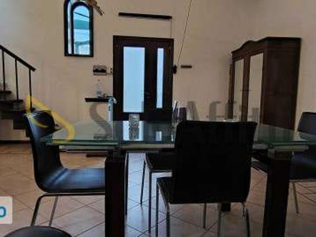 Appartamento arredato con terrazzo Catania