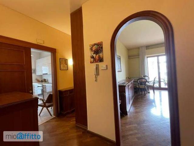 Appartamento arredato con terrazzo Catania