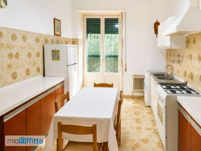 Appartamento arredato con terrazzo Catania