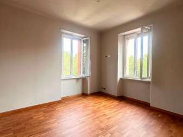 Appartamento arredato con terrazzo Cenisia