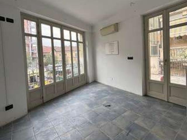 Appartamento arredato con terrazzo Cenisia