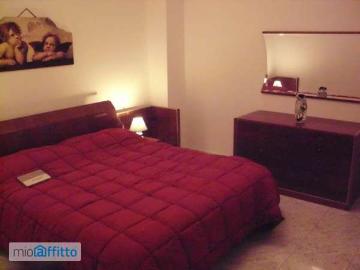 Appartamento arredato con terrazzo Centro