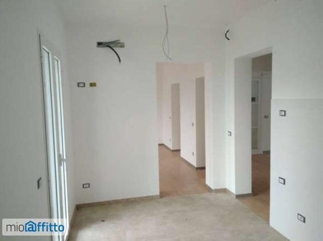 Appartamento arredato con terrazzo Centro