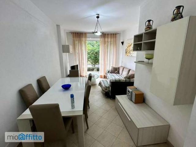 Appartamento arredato con terrazzo Centro