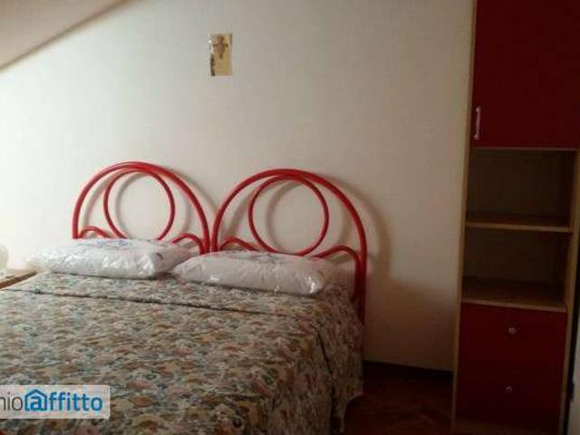 Appartamento arredato con terrazzo Centro