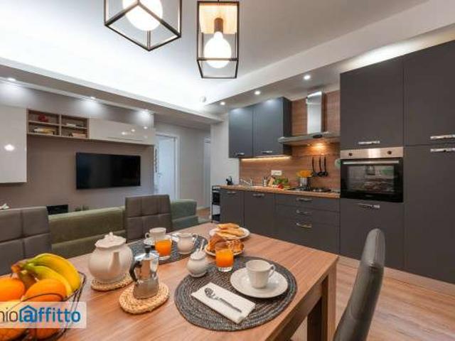 Appartamento arredato con terrazzo Centro
