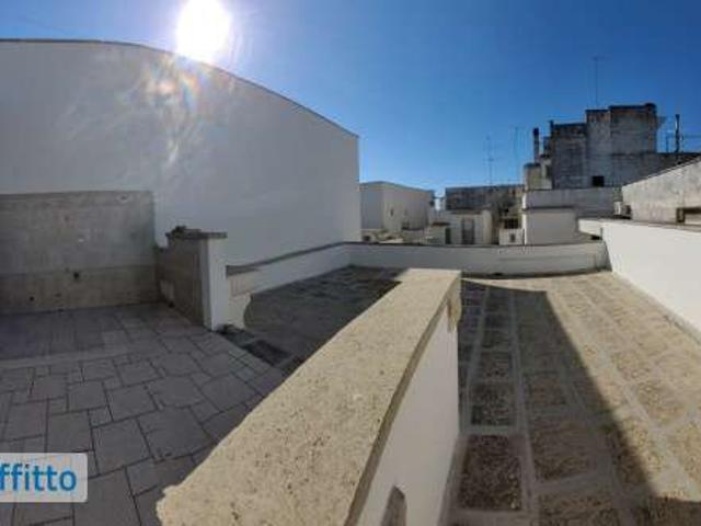 Appartamento arredato con terrazzo Centro