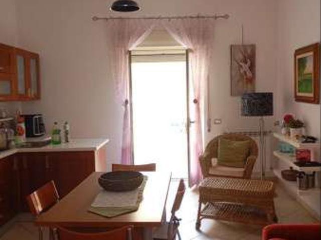 Appartamento arredato con terrazzo Centro