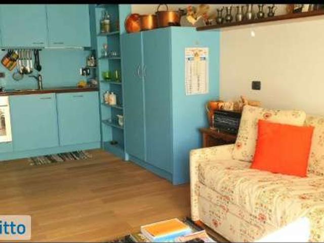 Appartamento arredato con terrazzo Centro