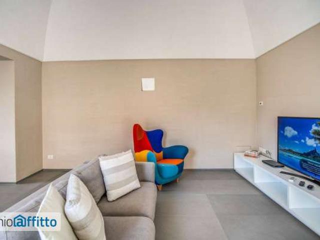 Appartamento arredato con terrazzo Centro