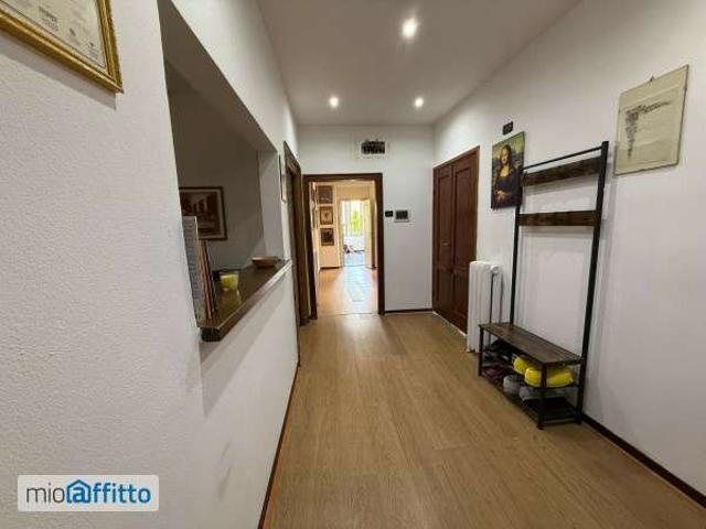 Appartamento arredato con terrazzo Centro
