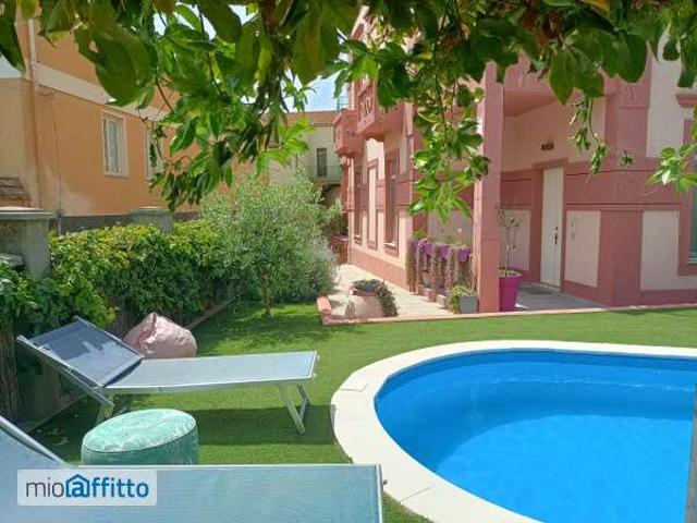 Appartamento arredato con terrazzo Centro