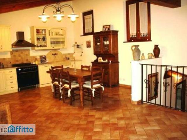 Appartamento arredato con terrazzo Centro