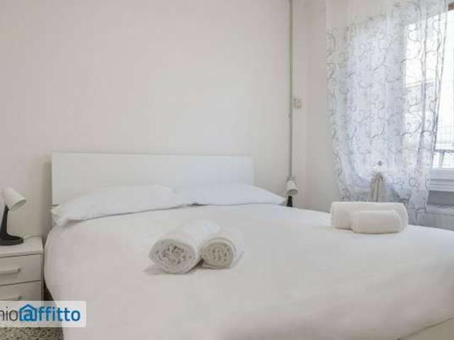 Appartamento arredato con terrazzo Centro