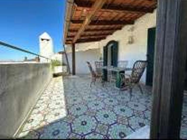 Appartamento arredato con terrazzo Centro
