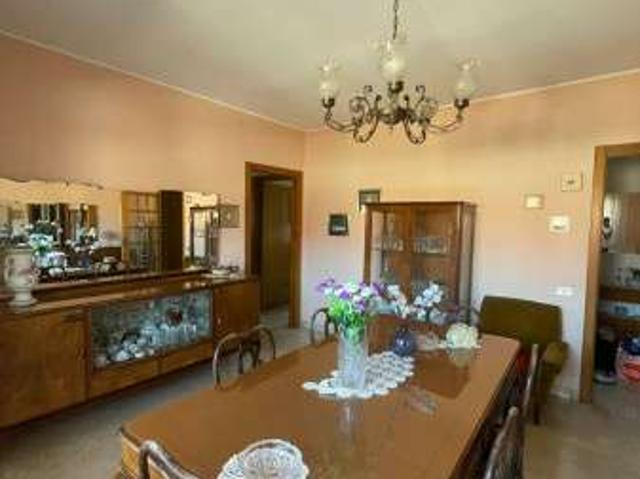Appartamento arredato con terrazzo Centro