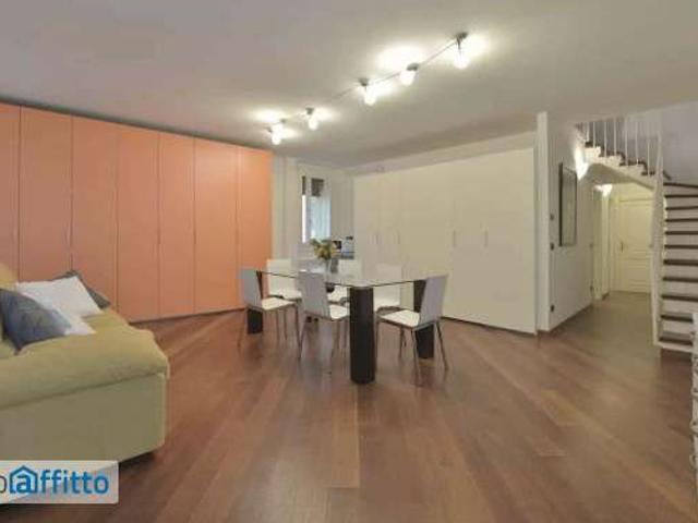 Appartamento arredato con terrazzo Centro