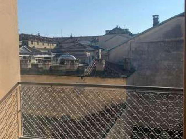 Appartamento arredato con terrazzo Centro