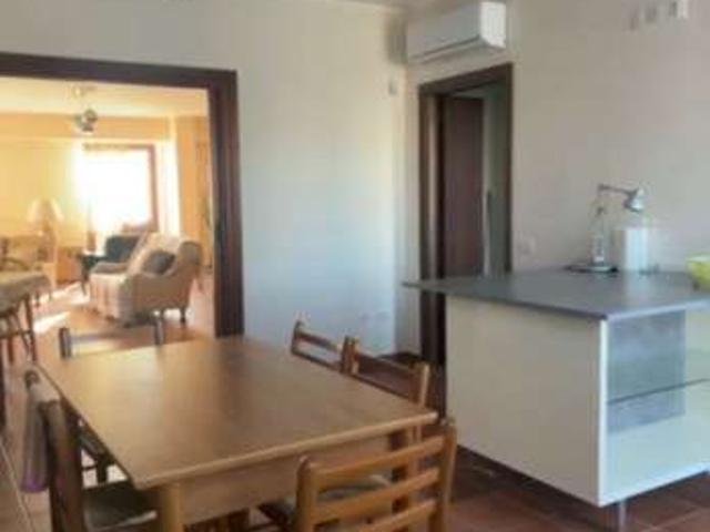 Appartamento arredato con terrazzo Centro