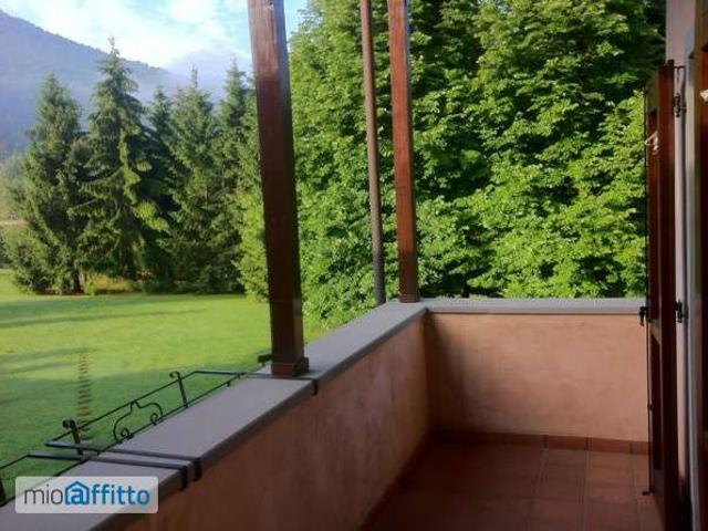 Appartamento arredato con terrazzo Centro