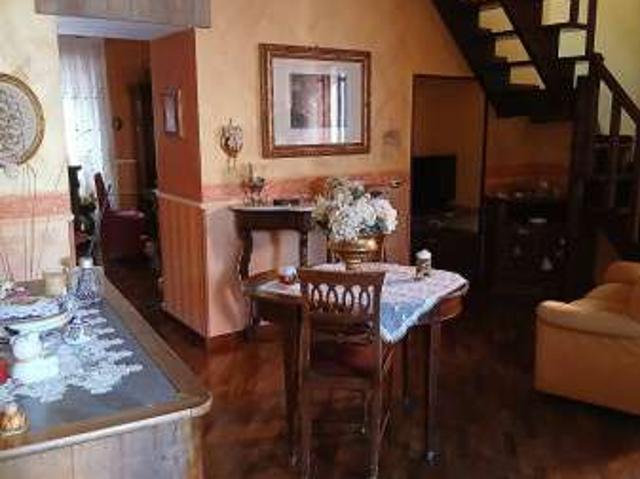 Appartamento arredato con terrazzo Centro