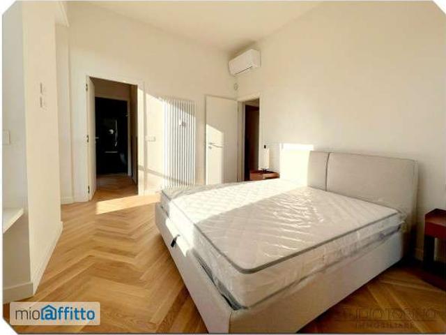 Appartamento arredato con terrazzo Centro