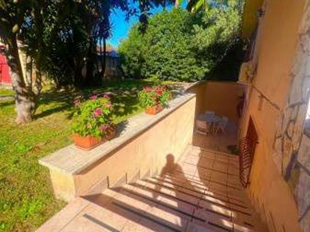 Appartamento arredato con terrazzo Centro