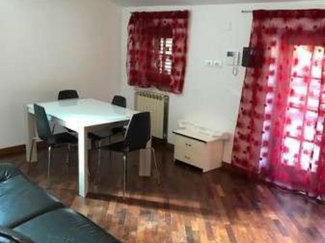 Appartamento arredato con terrazzo Centro
