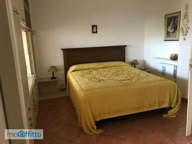 Appartamento arredato con terrazzo Centro
