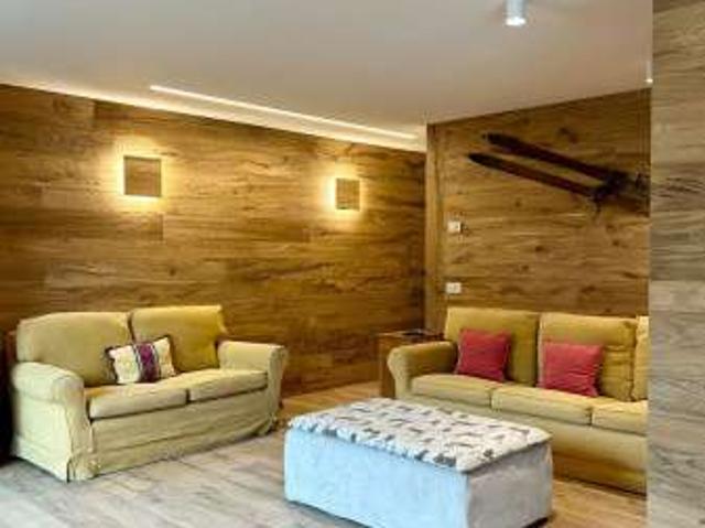 Appartamento arredato con terrazzo Centro