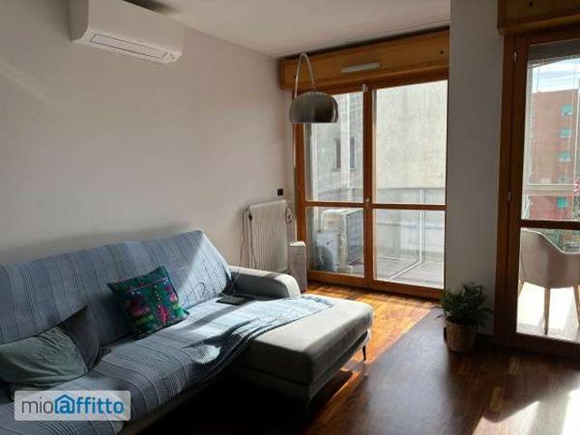 Appartamento arredato con terrazzo Centro