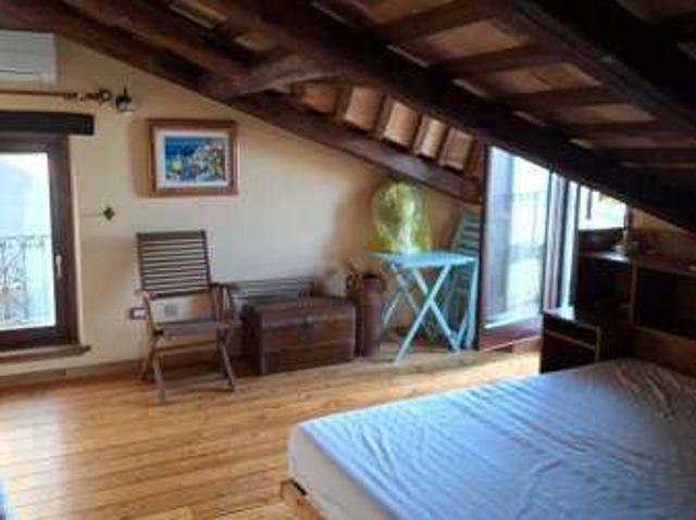 Appartamento arredato con terrazzo Centro