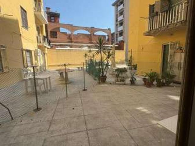 Appartamento arredato con terrazzo Centro