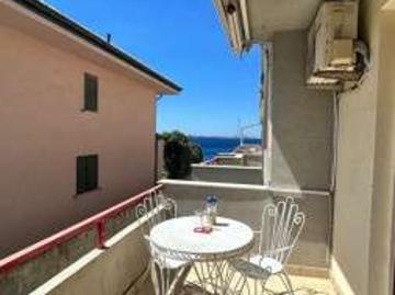 Appartamento arredato con terrazzo Centro