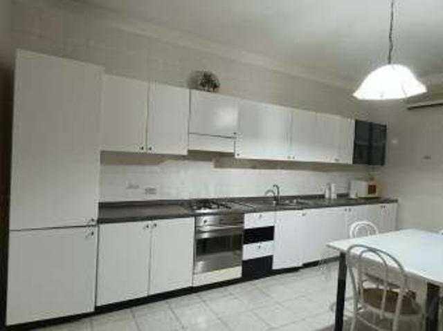 Appartamento arredato con terrazzo Centro